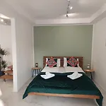 Aparthotel Biala Perla 3*