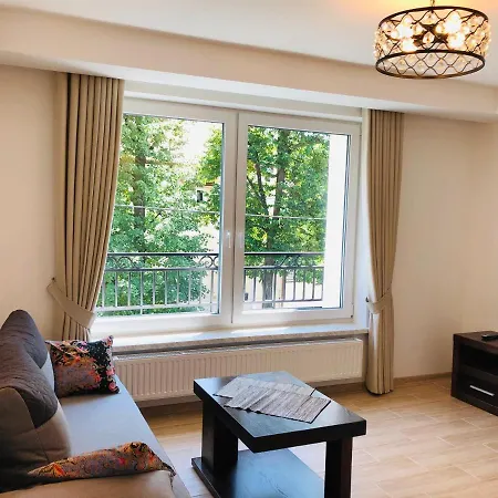 Biala Perla ウストロン