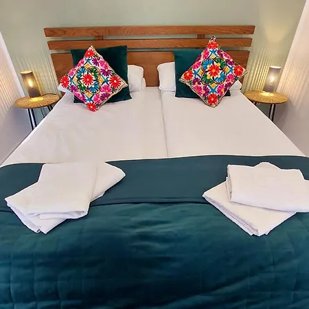 アパートホテル Biala Perla 3*