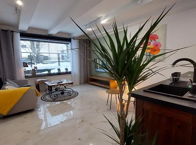 מלון דירות Biala Perla 3*