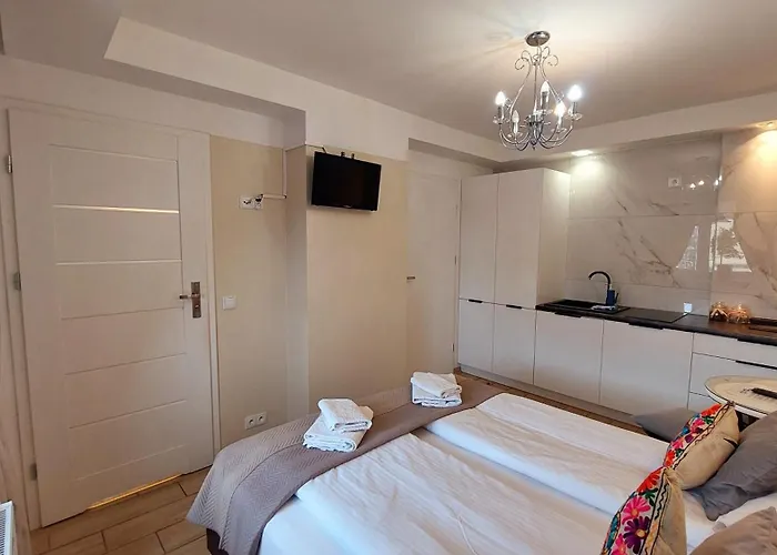 Biala Perla מלון דירות אוסטראון